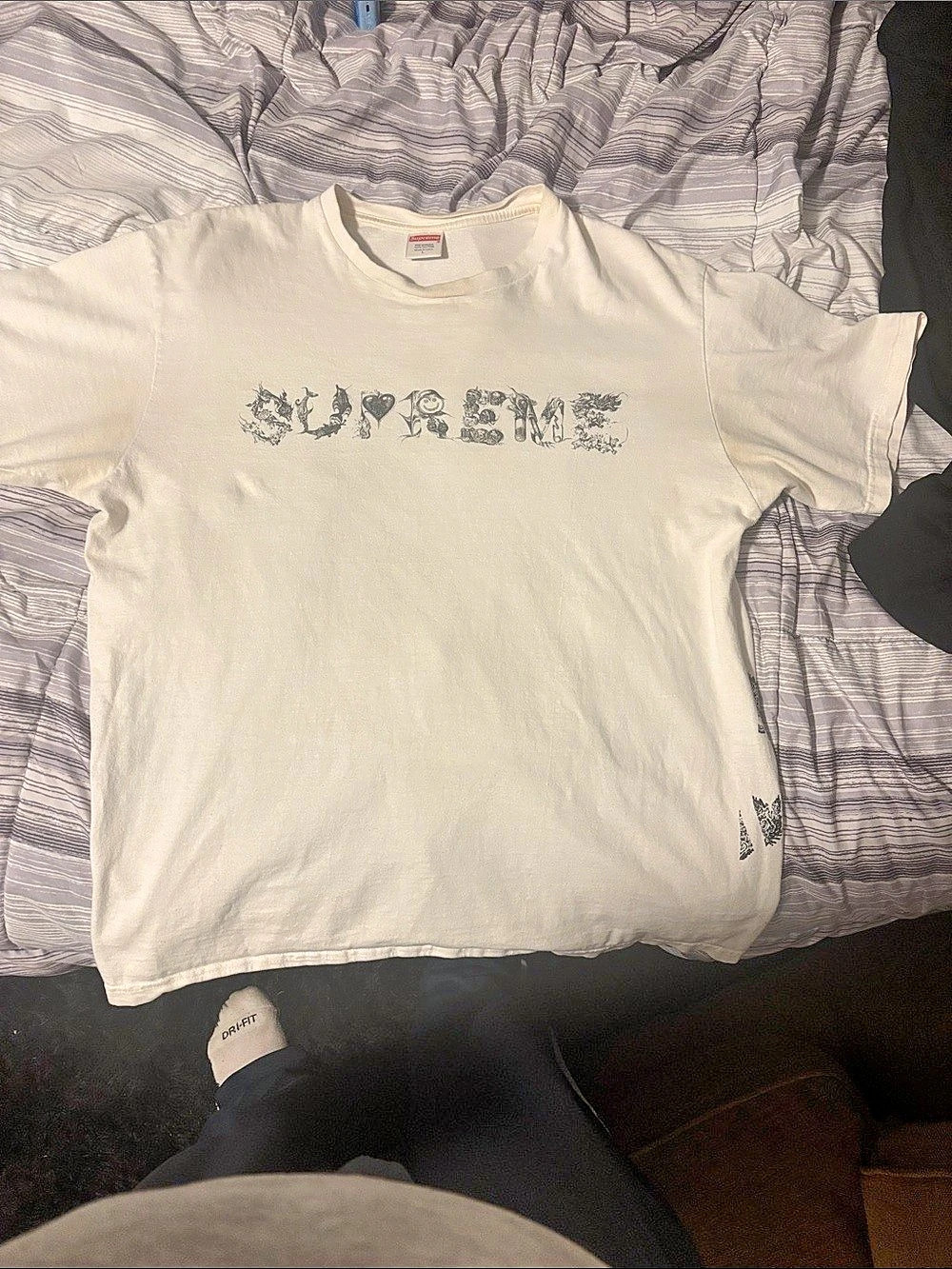 Supreme x Bounty Hunter Wolf Tee Graphic Animal Print Short Sleeve Tee in White